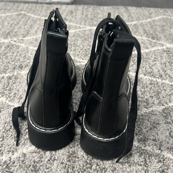 Used like new - Picture 3 of 3